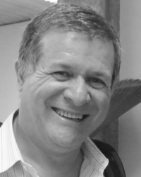 Prof. Dr. Romualdo Luiz Portela de Oliveira